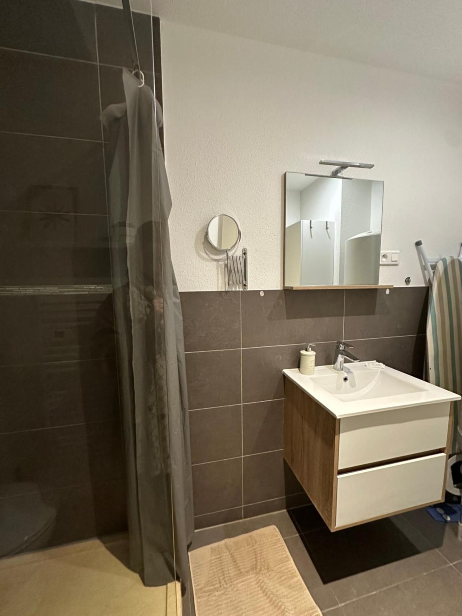 # Le 2 # Tres Beau T3 1Er Etage Tout Confort, Neuf, Mulhouse Centre Exterior photo